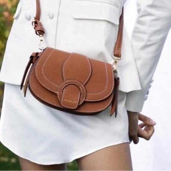 Rachel Zoe Convertible Brown Crossbody Belt Bag Purse NWT - Picture 4 of 11